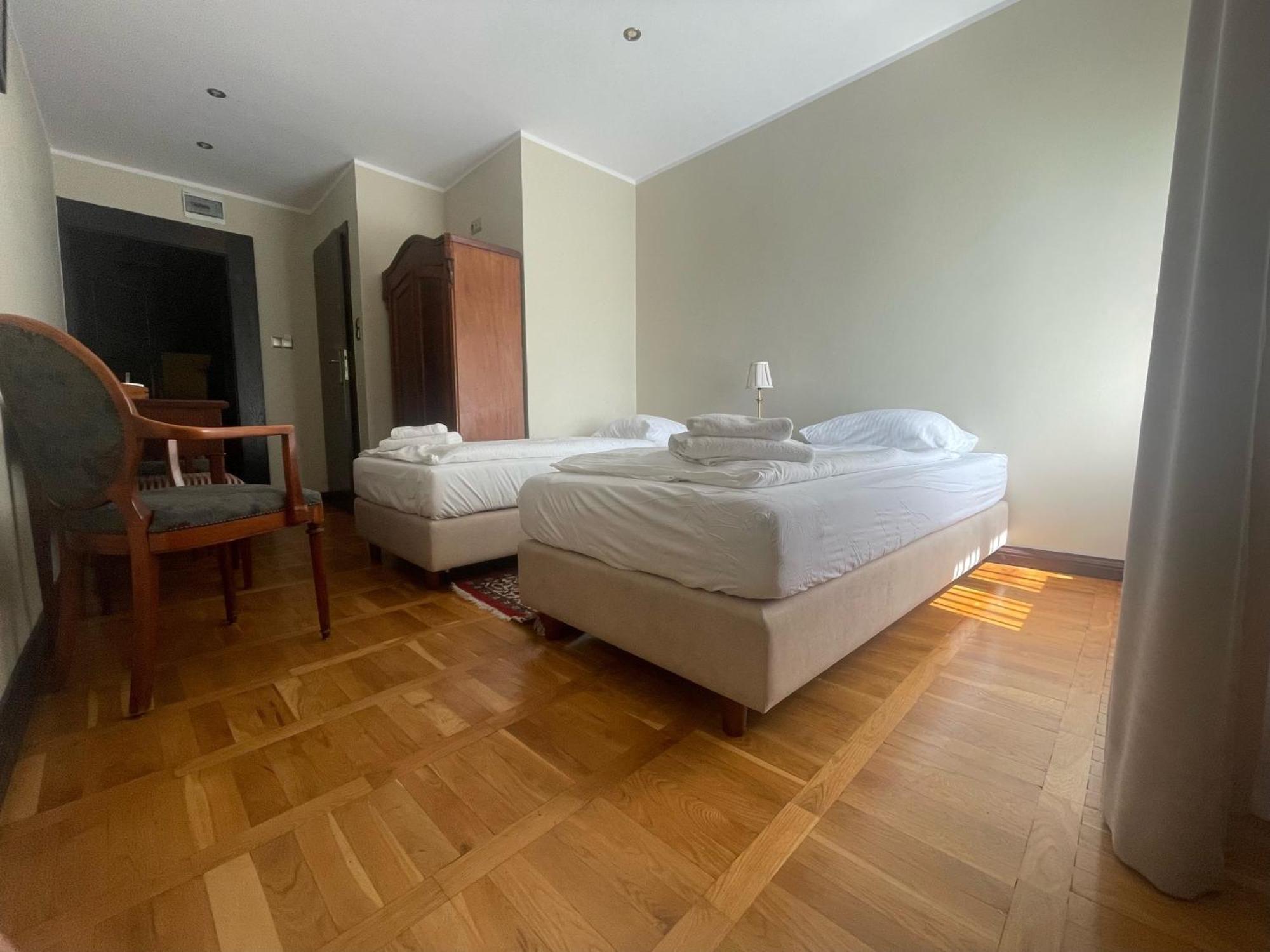 Palac Klanino Εξωτερικό φωτογραφία